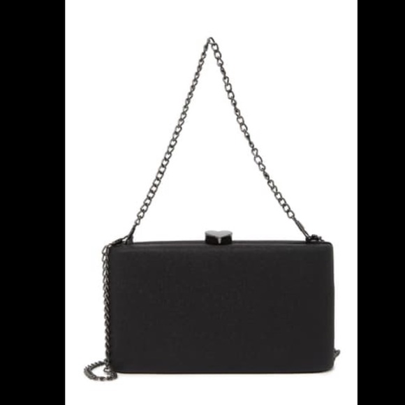 🦋Metallic clutch with heart closure🦋 - Picture 2 of 2